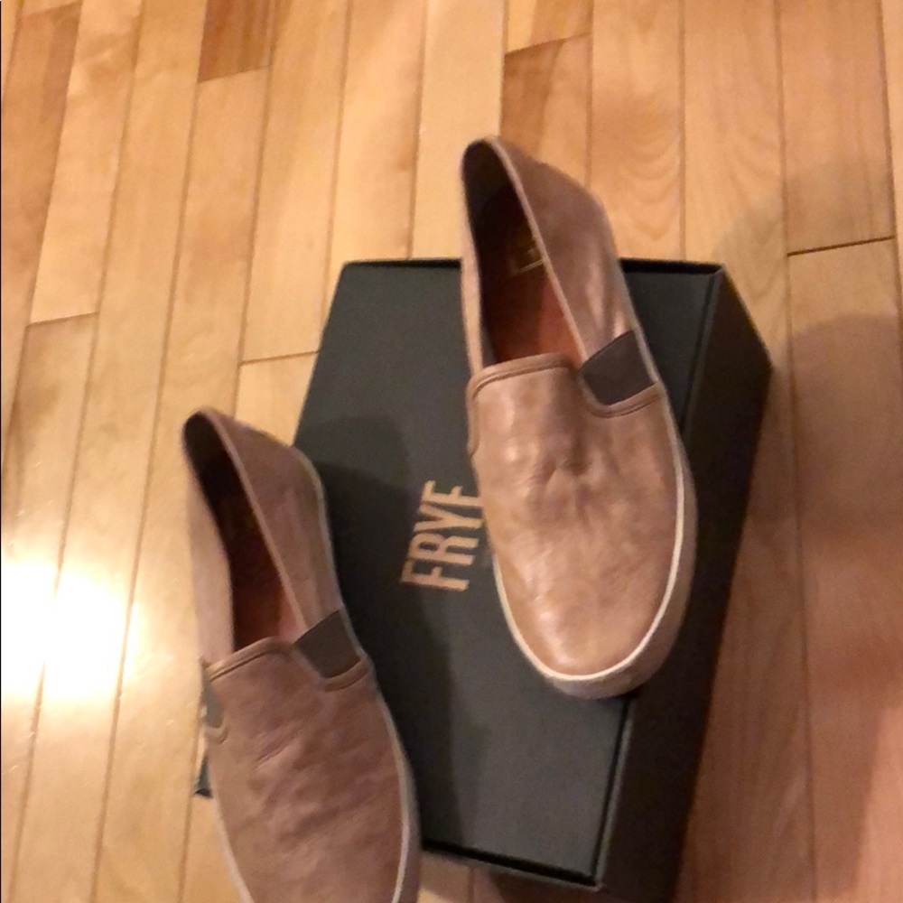 Frye slip-on - Picture 2 of 4